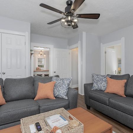Appartement In The Heart Of Little Italy! Free Parking! à Cleveland Extérieur photo