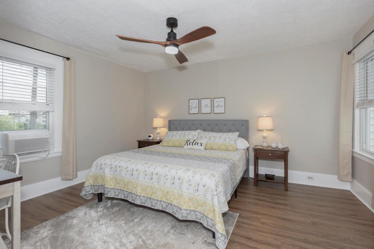 Appartement In The Heart Of Little Italy! Free Parking! à Cleveland Extérieur photo